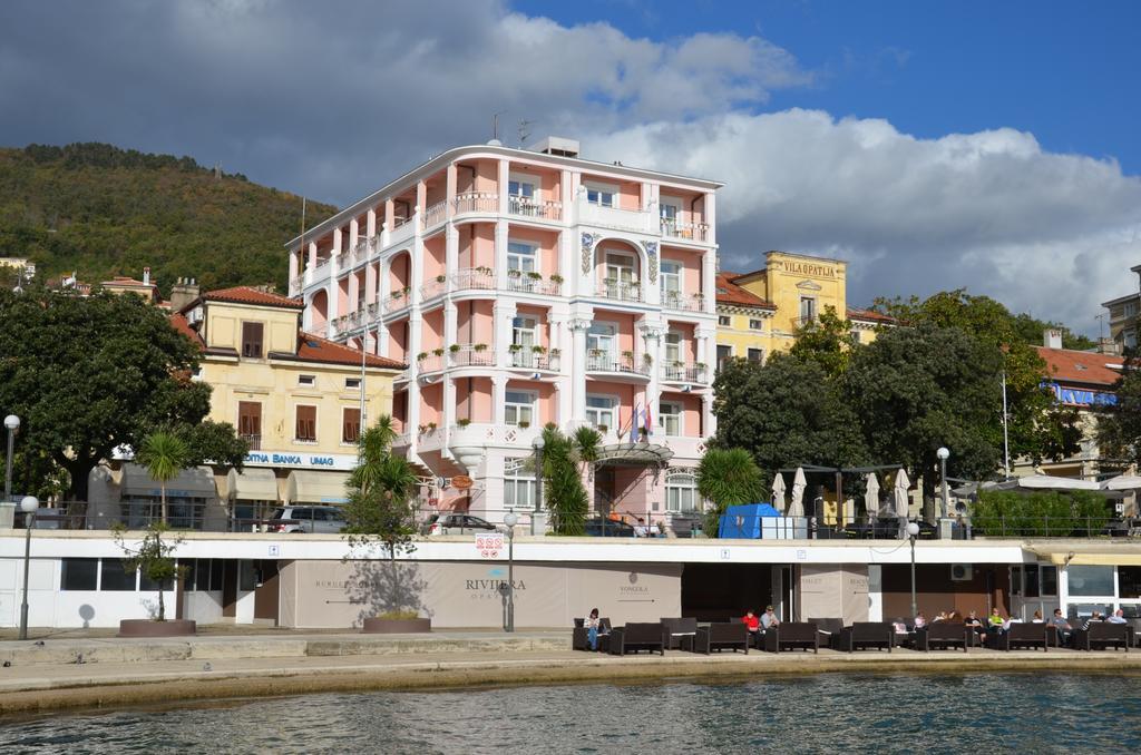 Hotel Mozart Опатия Стая снимка