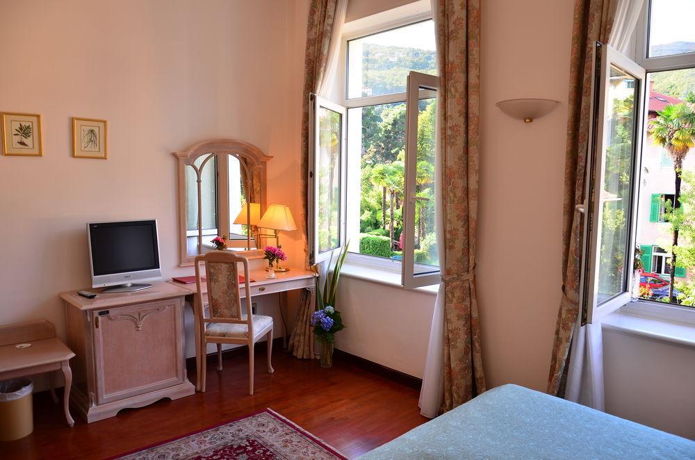Hotel Mozart Опатия Екстериор снимка