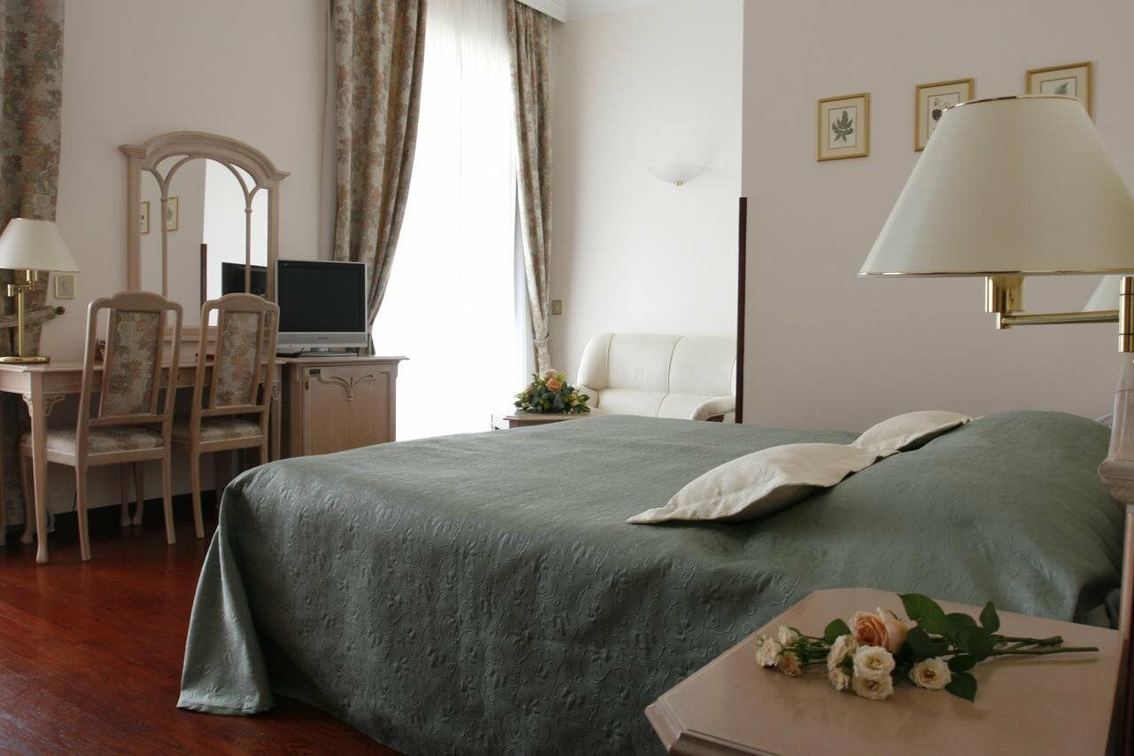 Hotel Mozart Опатия Екстериор снимка